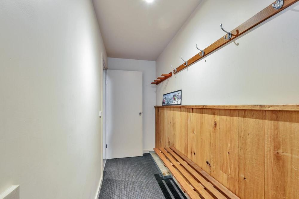 Snow Bound Apartment Dinner Plain Exterior photo